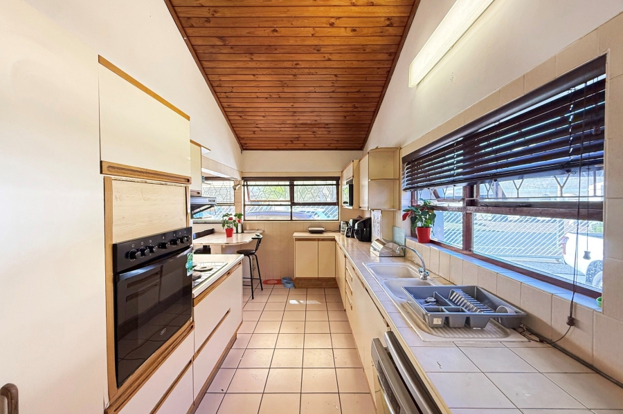 4 Bedroom Property for Sale in Monte Vista Western Cape